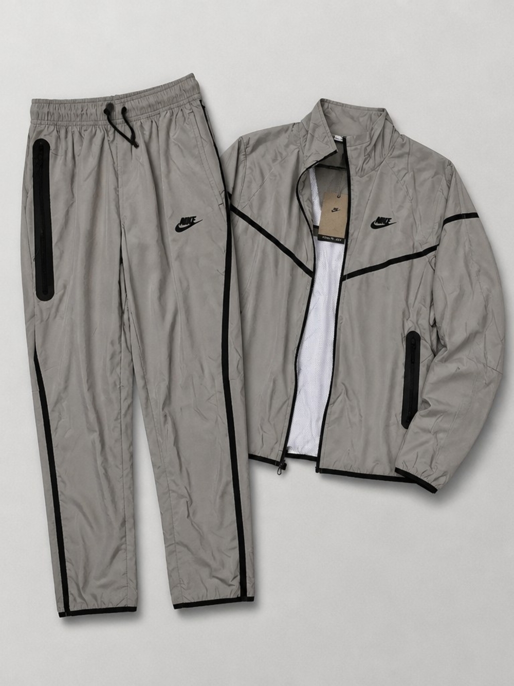 NWT Nike Men's Reflective Jacket & Pants Set